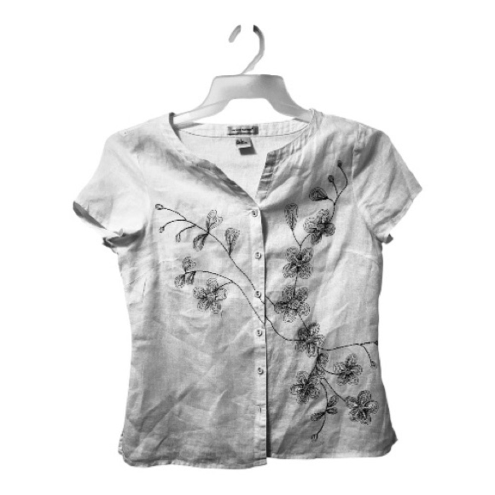 Richard Malcolm  Women's White Top 100% Linen Embroidered